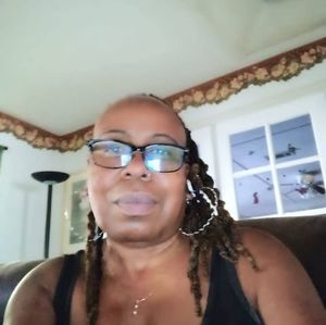 Meet your Posher, Glenda